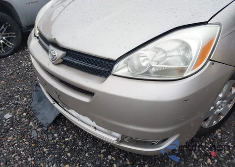 2005 Toyota Sienna Le z USA, uszkodzony, nr VIN 5TDZA23C35S302733